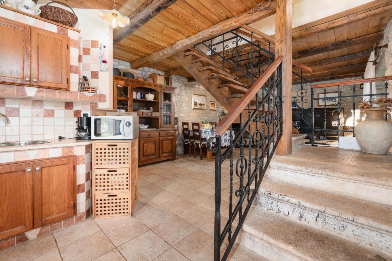 Villa Janko Sveti Lovreč Pazenatički Eksteriør billede