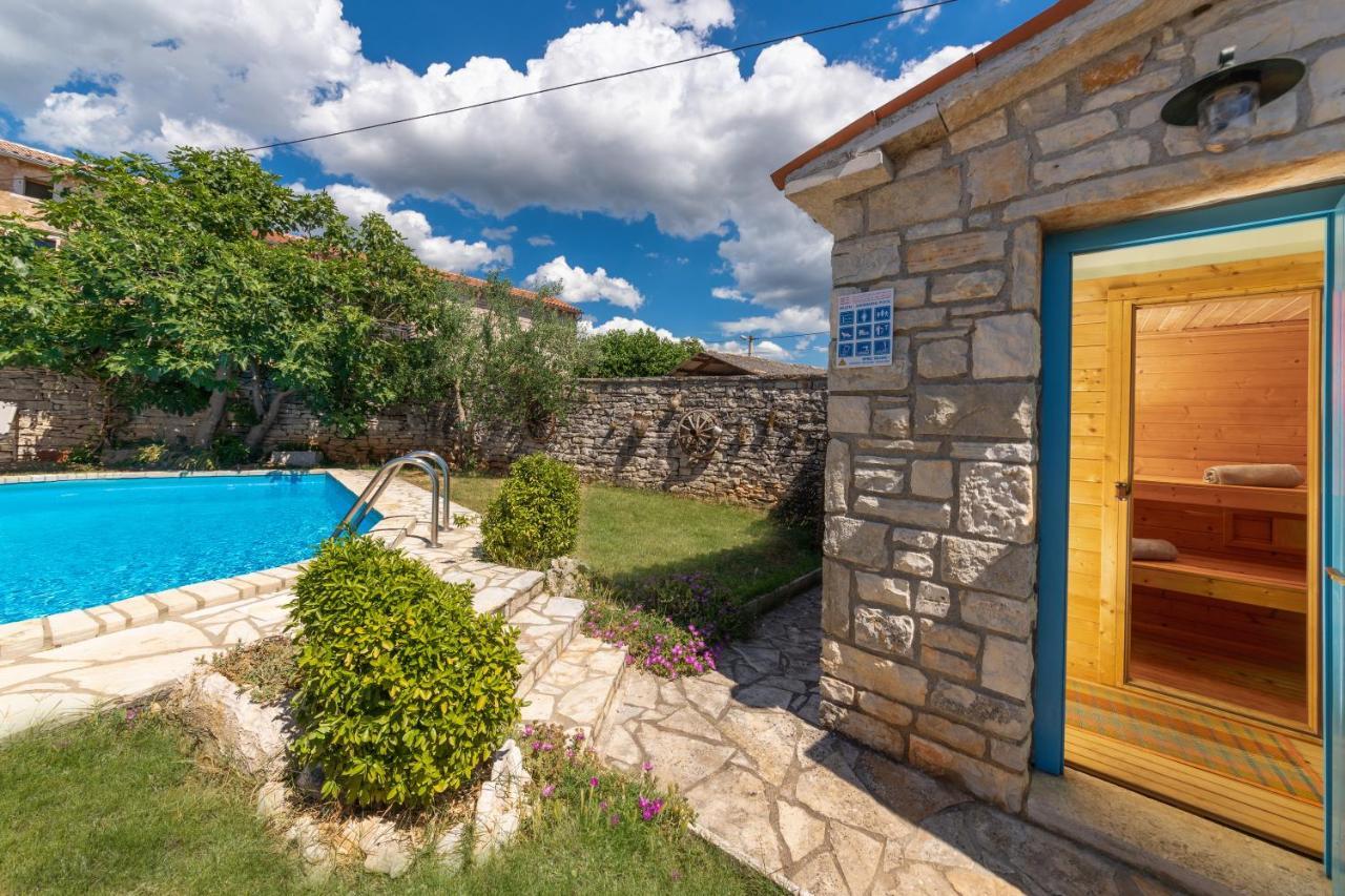 Villa Janko Sveti Lovreč Pazenatički Eksteriør billede