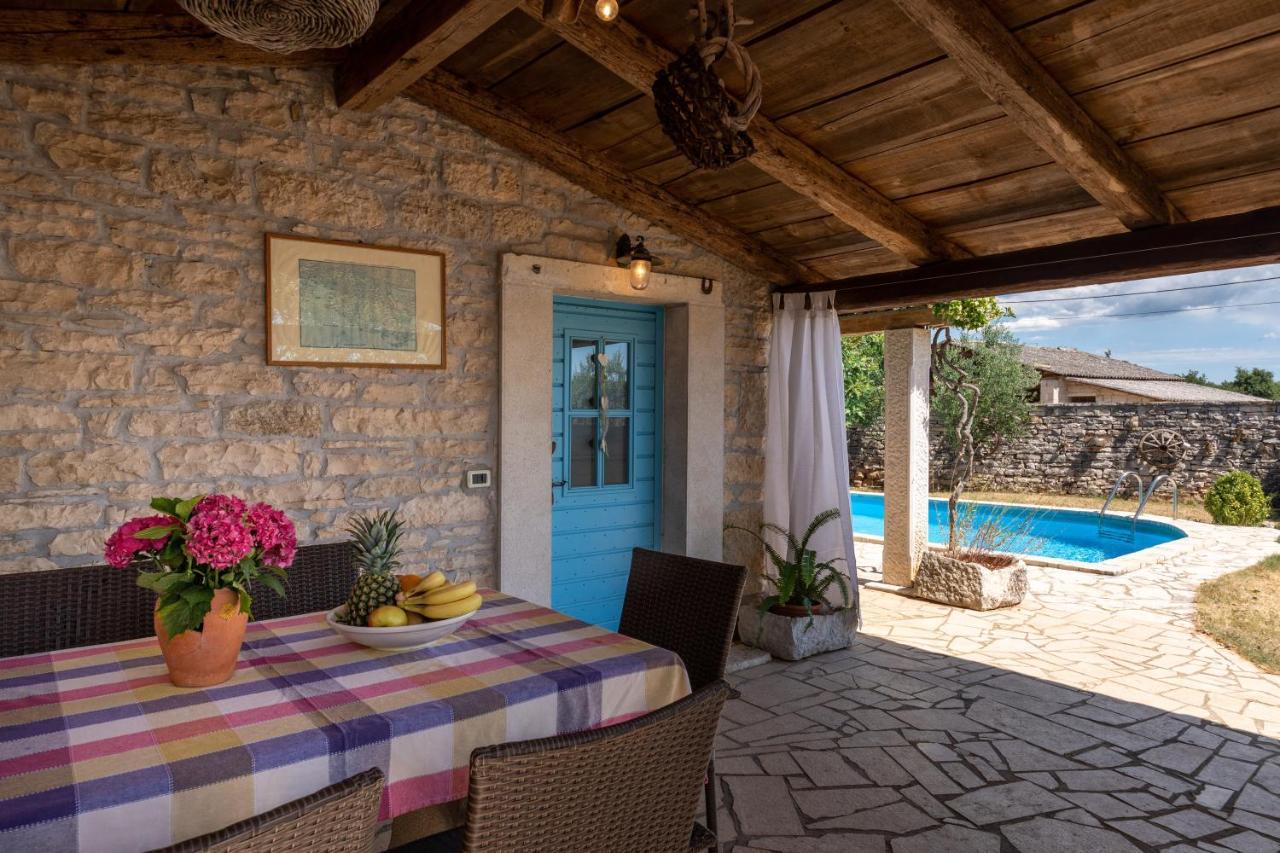 Villa Janko Sveti Lovreč Pazenatički Eksteriør billede