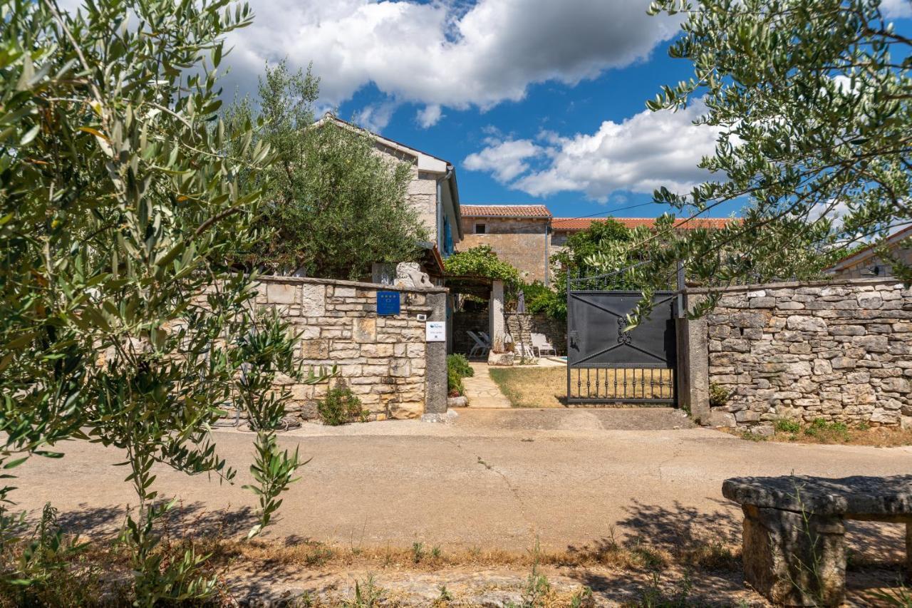 Villa Janko Sveti Lovreč Pazenatički Eksteriør billede