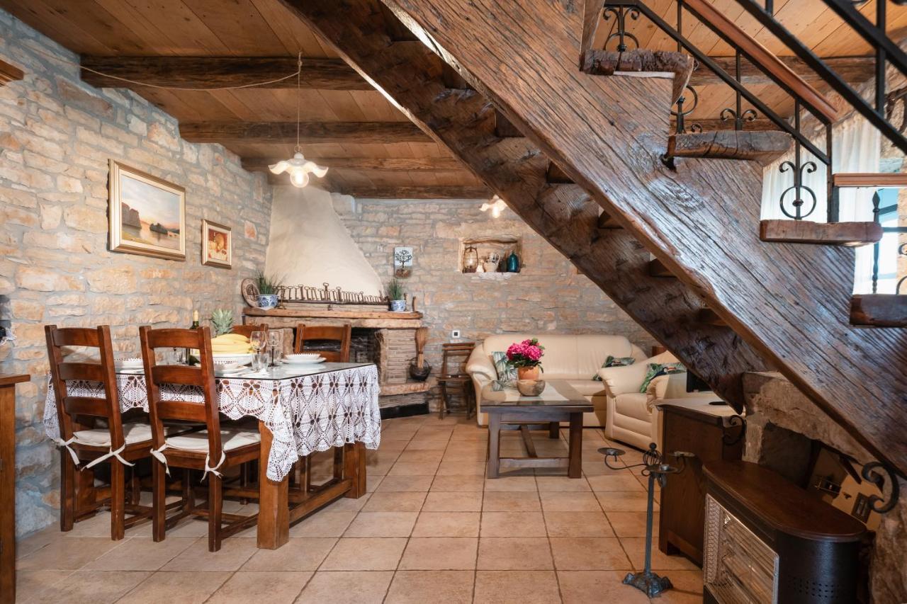 Villa Janko Sveti Lovreč Pazenatički Eksteriør billede