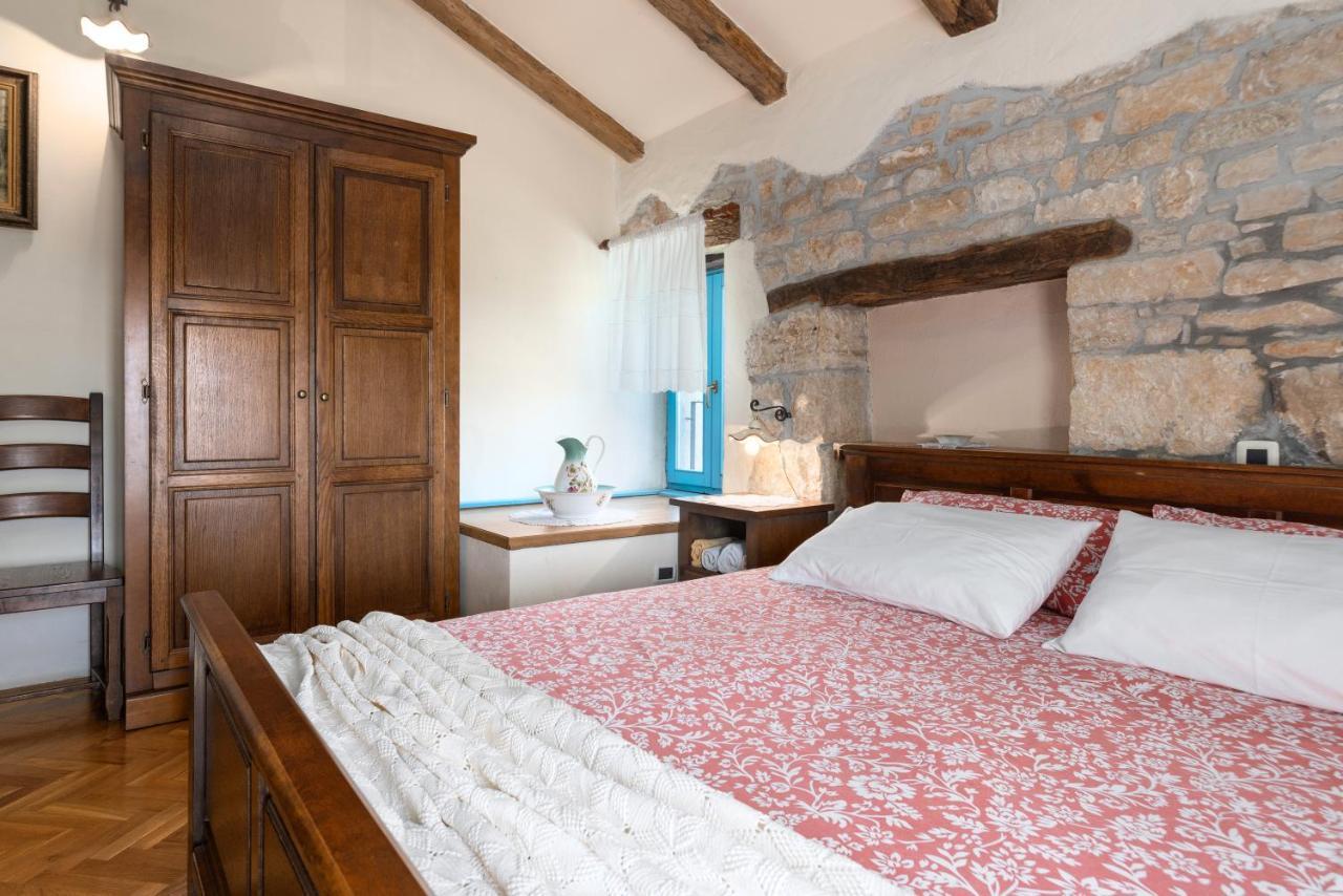Villa Janko Sveti Lovreč Pazenatički Eksteriør billede